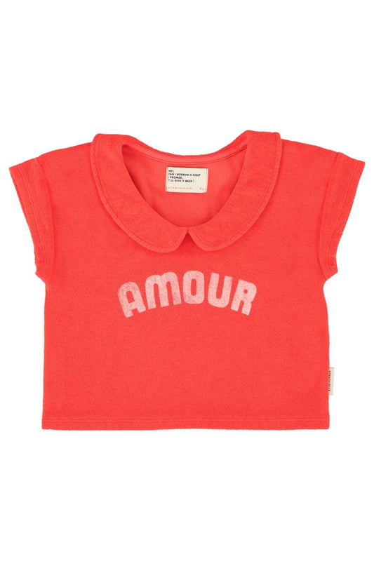 Camiseta con cuello peter pan roja con estampado amour delantera