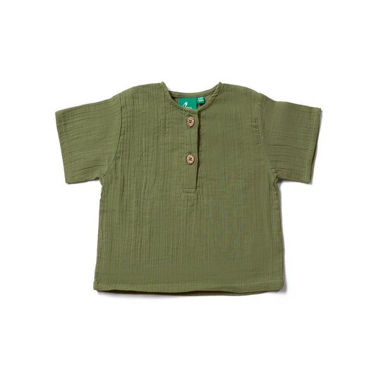 Blusa henley de manga corta holgada de muselina verde cebollino delantera