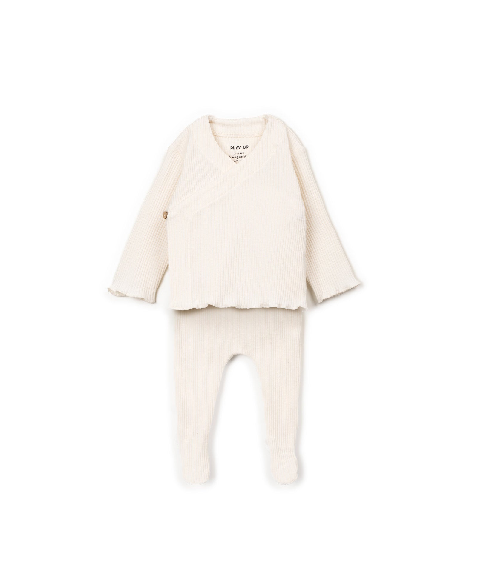 CONJUNTO PLAYERA Y PANTALON ACANALADO DELANTERA