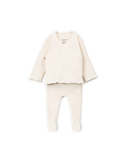 CONJUNTO PLAYERA Y PANTALON ACANALADO DELANTERA