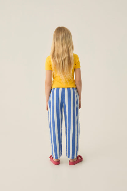 Camisetaamarillaladybug trasera pantalon