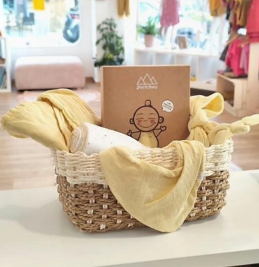 Cesta regalo con productos de Fento & Algodón
