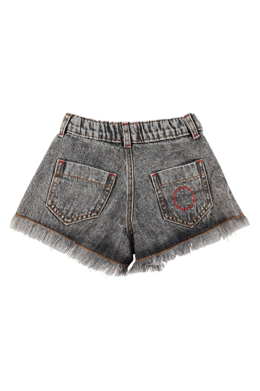 Shorts con flecos denim negro lavado trasera