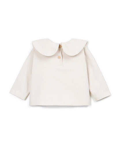 Camiseta Bebé Algodón Cruda Cuello Amplio de Play Up - vista trasera.