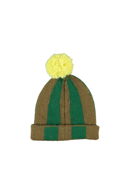 Detalle de gorro de niño verde y marrón con rayas de piupiuchick.
