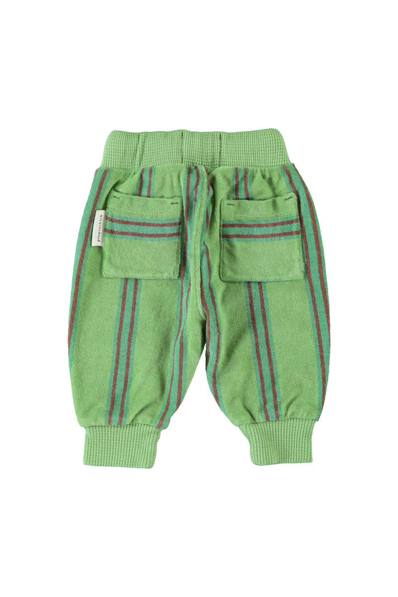 Detalle de pantalón jogger de bebé verde con rayas dobles de piupiuchick.