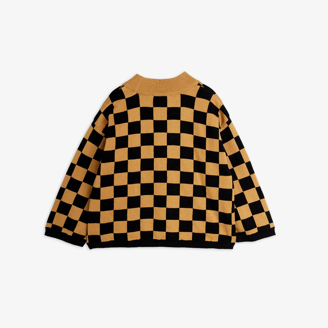 Parte trasera del jersey de niño marrón cuadros ajedrez.