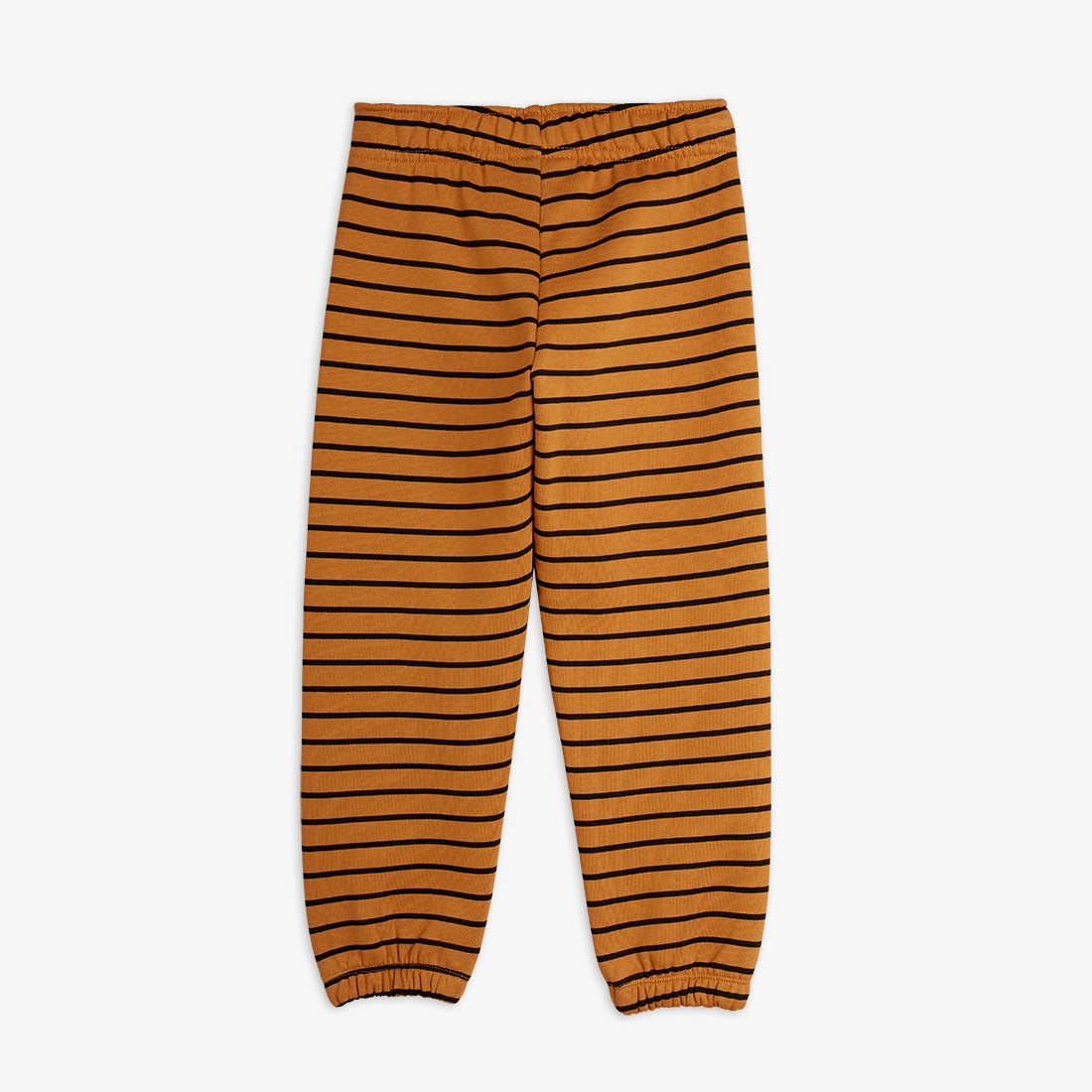 Parte trasera del pantalón de niño marrón rayas negras.