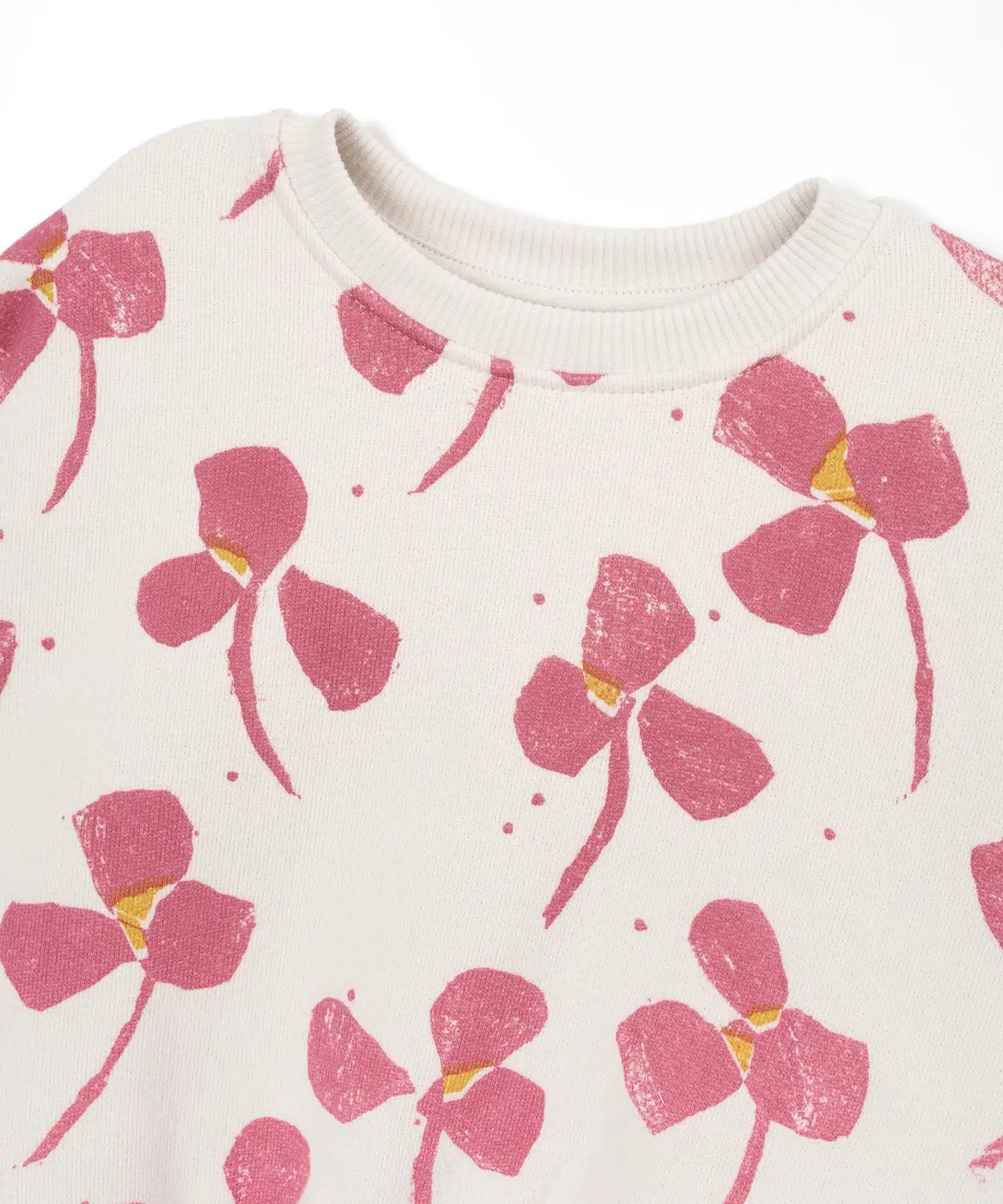 Sudadera Niña Algodón Orgánico Cruda Floral Rosa de Play Up - detalle.